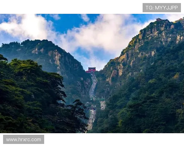 泰山文化遗产与自然景观融合发展研究:以山东泰山为中心的探索与实践 泰山文化遗产与自然景观融合发展研究:以山东泰山为中心的探索与实践