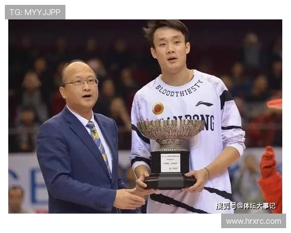 丁彦雨航:从困境中崛起的篮球巨星与未来之路 丁彦雨航:从困境中崛起的篮球巨星与未来之路