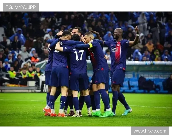 巴塞罗那迎战强敌精彩对决 关键时刻决定赛季走势