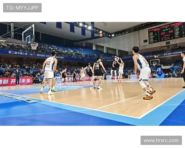 武汉篮球队战术变革引发热议球迷热盼新赛季精彩表现